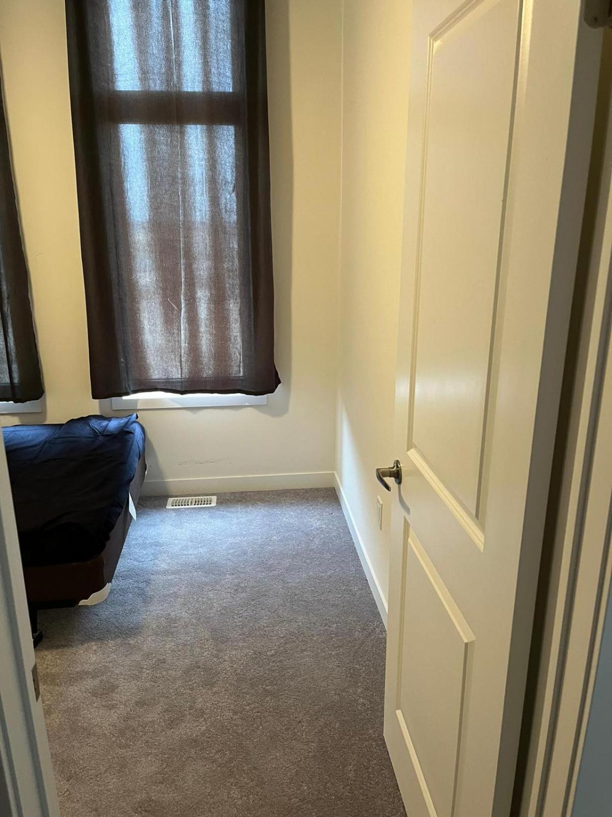 Apartament Luxury Brand New Townhouse In Milton Ontario Zewnętrze zdjęcie